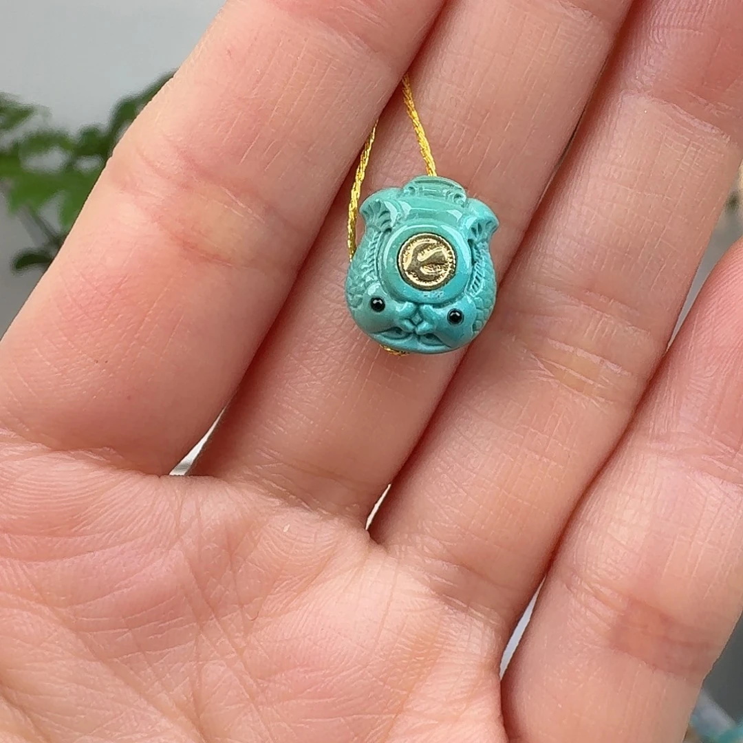 绿松石未镶嵌挂件