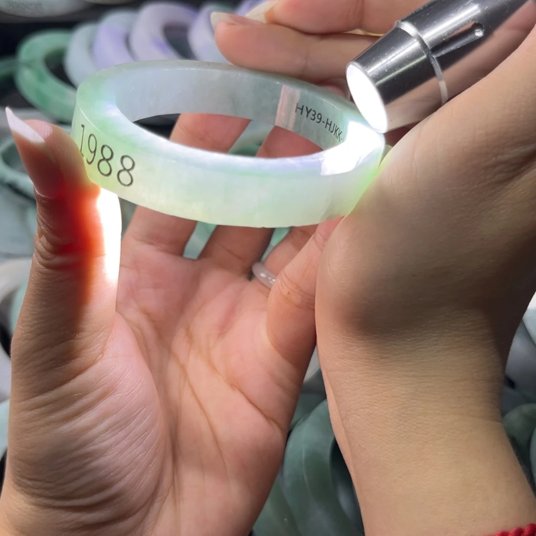 定制翡翠手镯未镶嵌