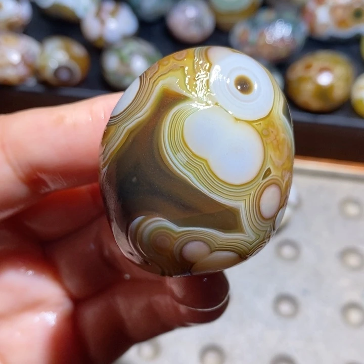 未镶嵌玛瑙/玉髓珠宝半成品38