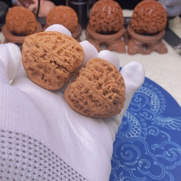 文玩核桃吊坠鱼**饼文玩核桃