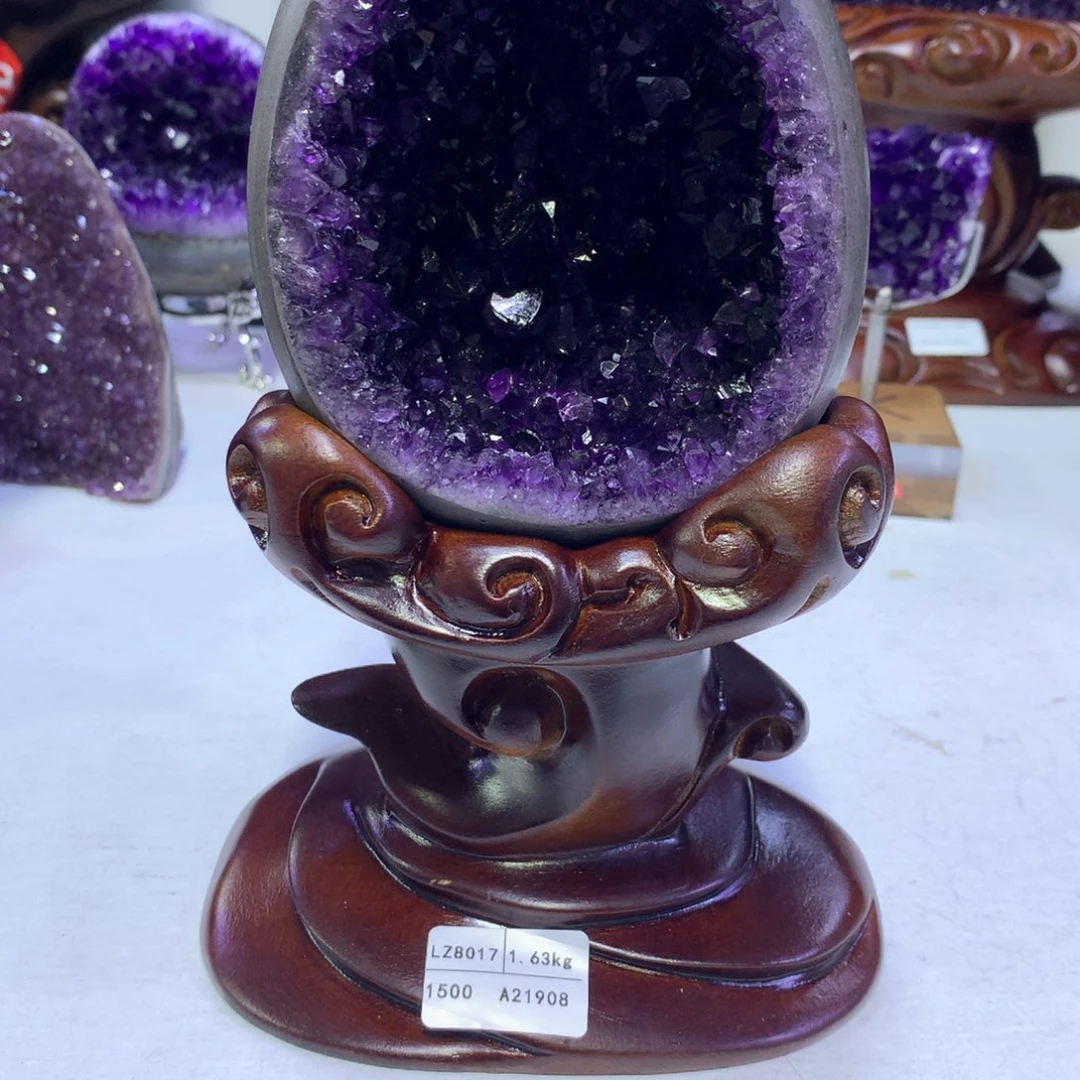 织绣乌拉圭紫水晶