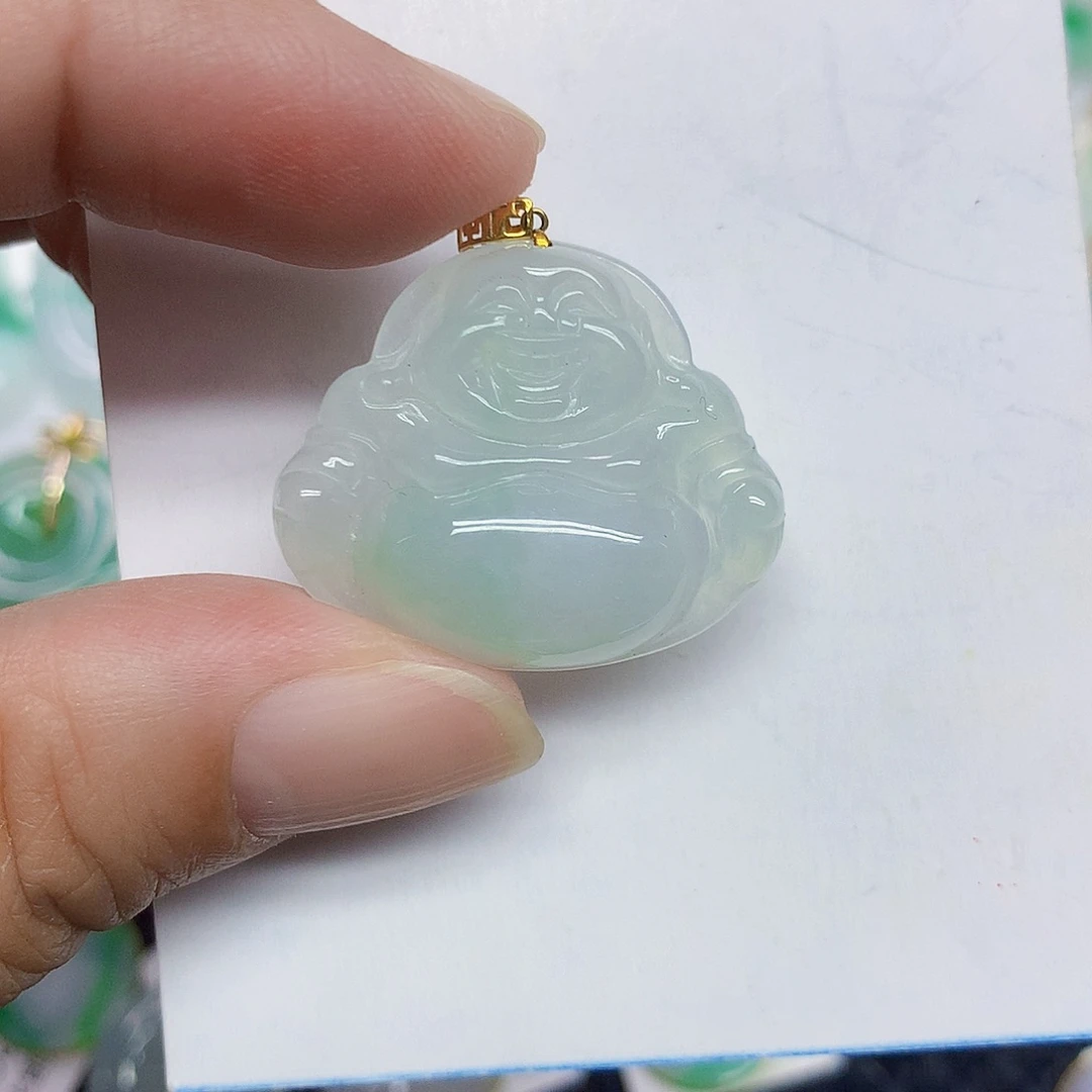 翡翠18K金镶嵌颈饰佛公