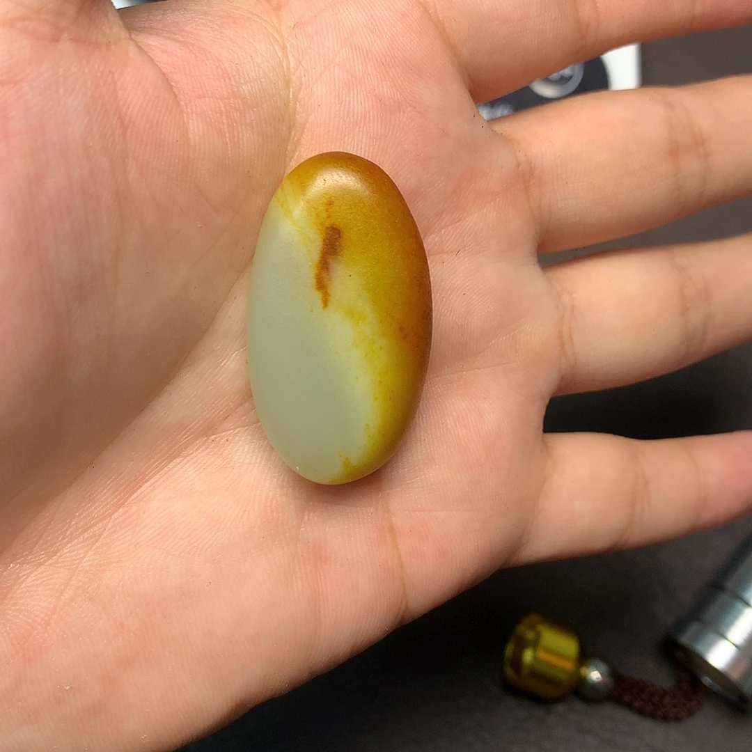 和田玉（糖玉）未镶嵌挂件