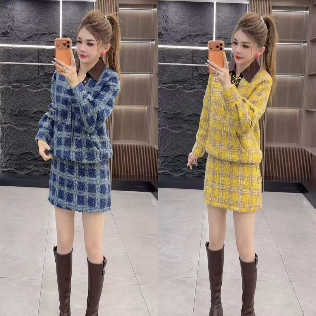 冬季6392 加绒加厚小香风洋气半开领上衣 加 短裙 两件套