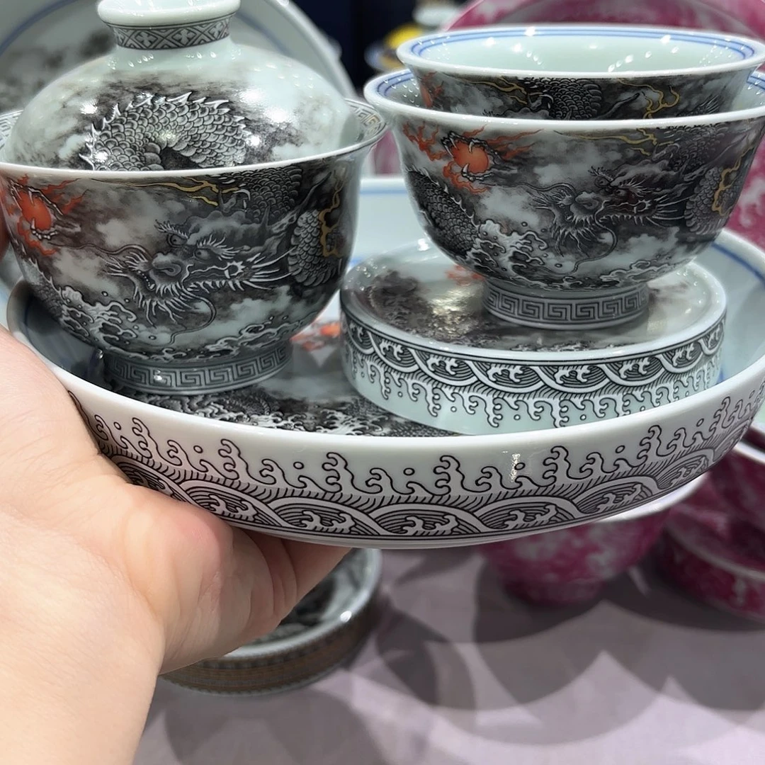 瓷片景德镇瓷器精品陈列