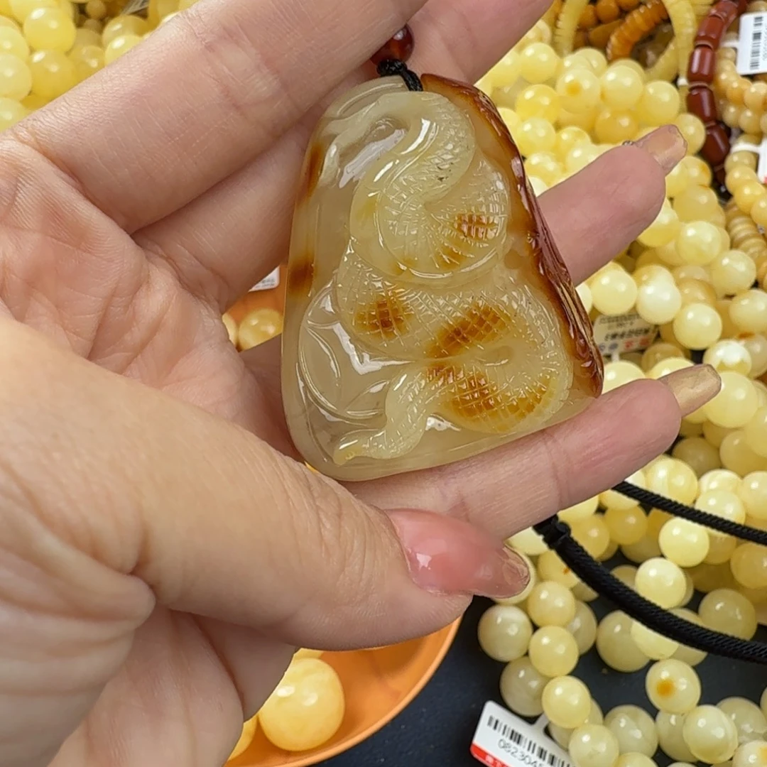 琥珀未镶嵌珠宝奇石