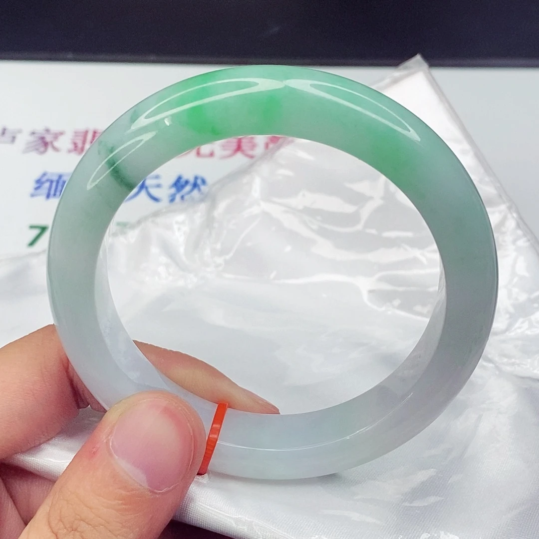 未镶嵌手镯翡翠59圈口