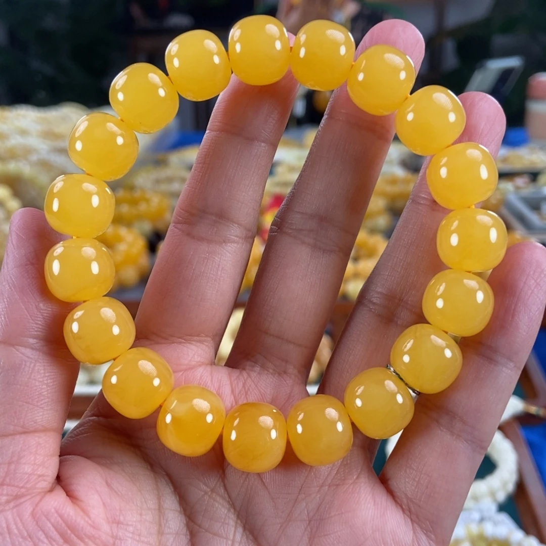 琥珀未镶嵌珠宝奇石13同料鸡油红老型24.21