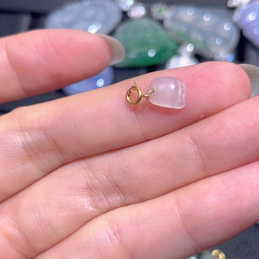 颈饰18K金镶嵌翡翠翡翠