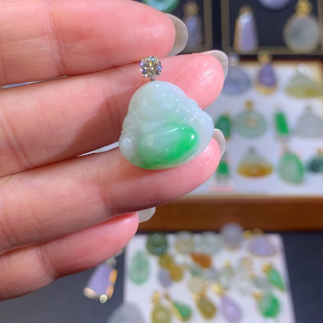 翡翠18K金镶嵌颈饰