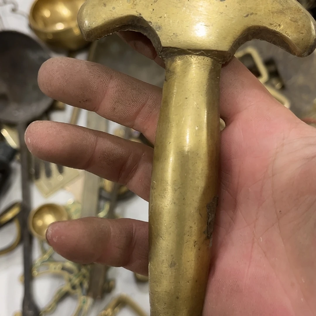 万***部闪电购铜摆件工艺品