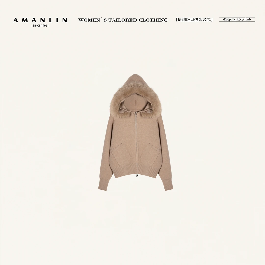 AMANLIN/阿谩琳琥珀流光帽毛领针织秋冬宽松百搭上衣Y601777