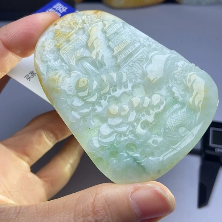 翡翠颈饰未镶嵌翡翠