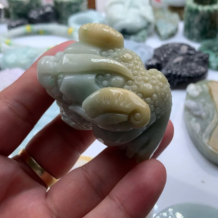 翡翠未镶嵌颈饰保真天然a货翡翠
