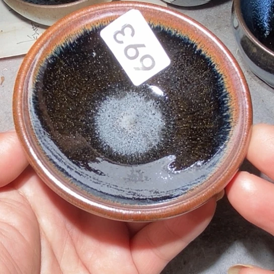 茶盏我们的确是一个人