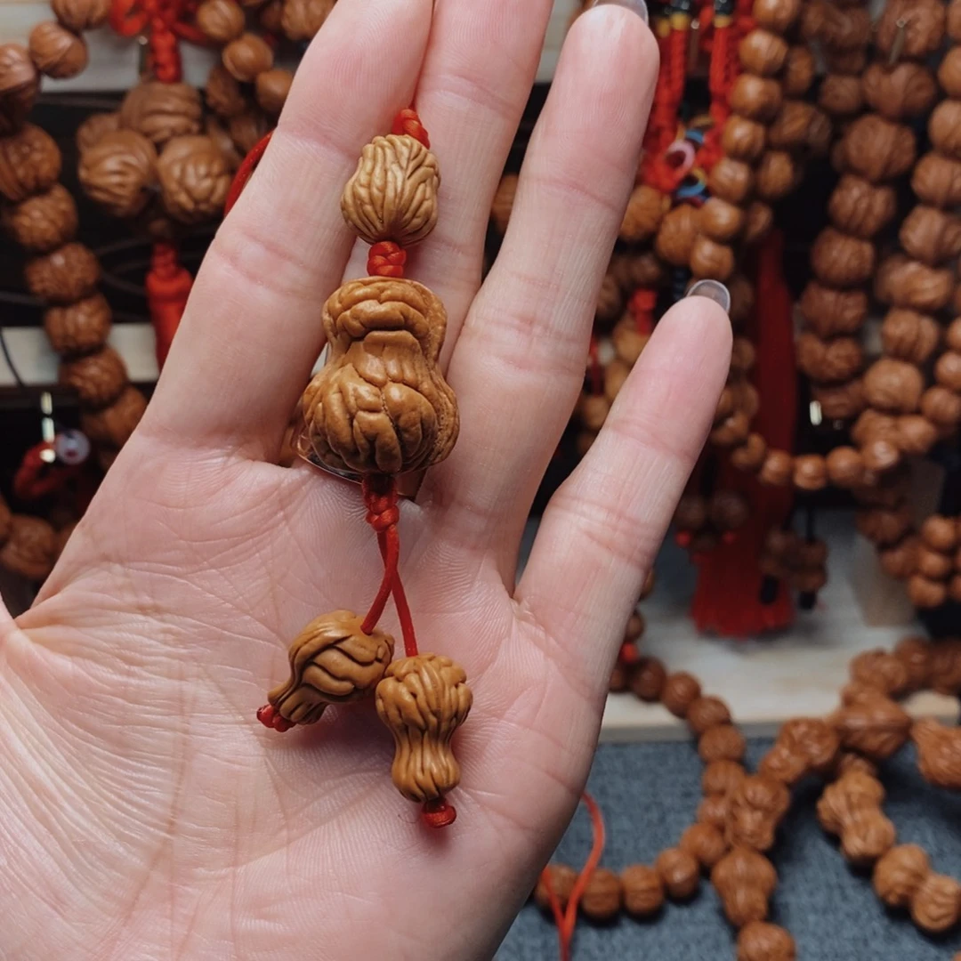 桃核吊坠龙纹桃枭