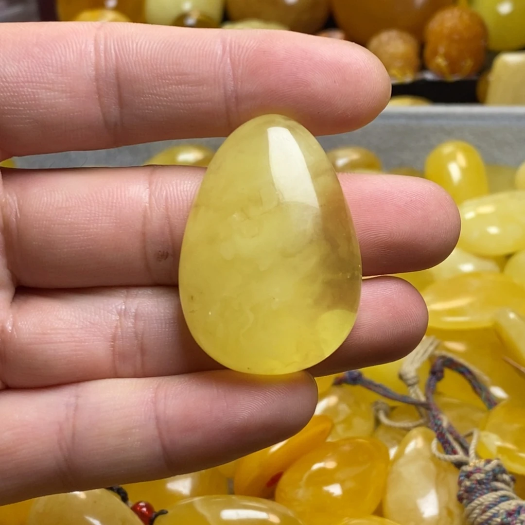 琥珀未镶嵌裸石蜜蜡