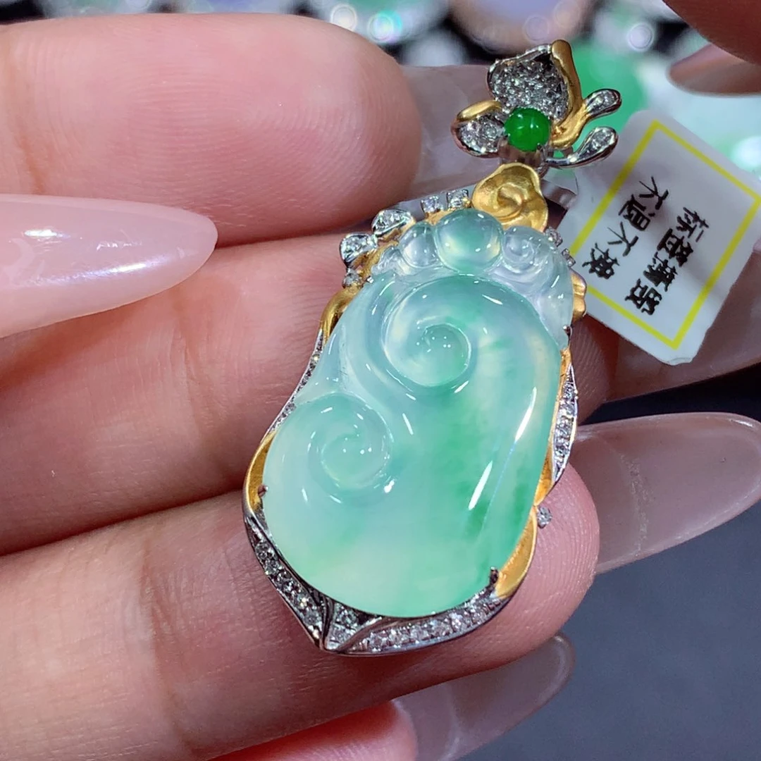 翡翠18K金镶嵌吊坠(不含链)