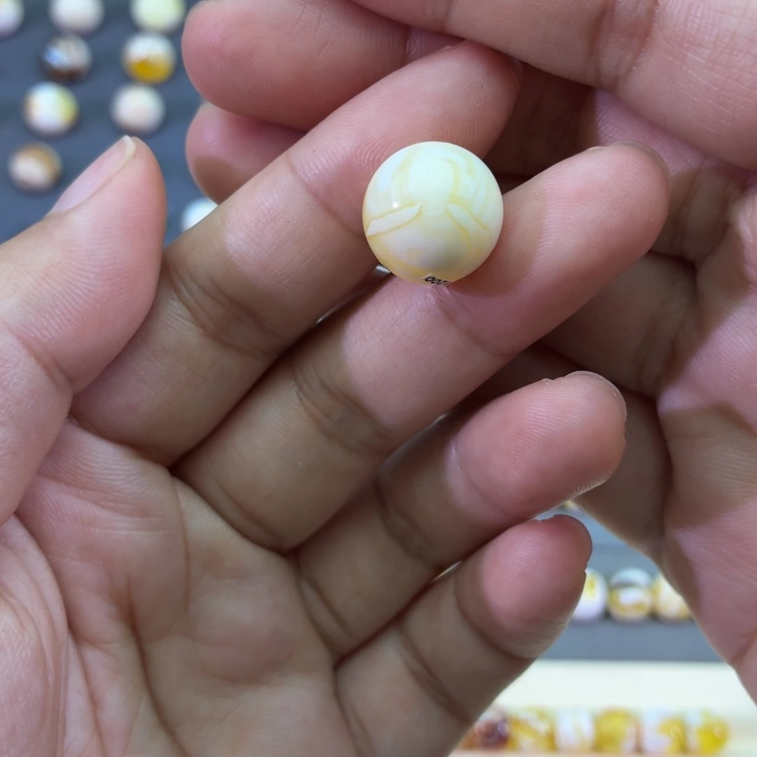 琥珀未镶嵌裸石14加圆珠