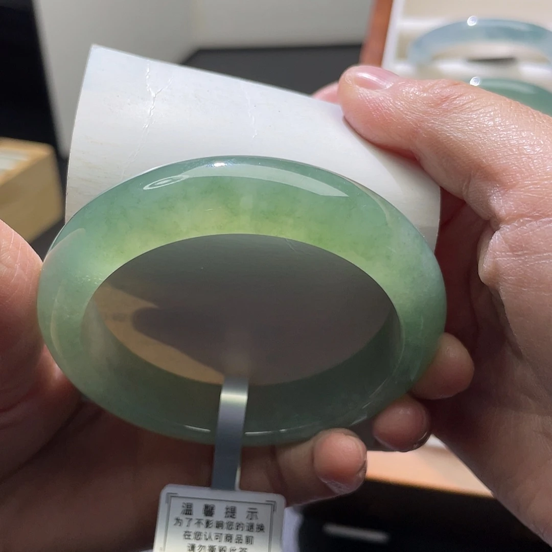 翡翠未镶嵌手镯55.4冰芙蓉绿