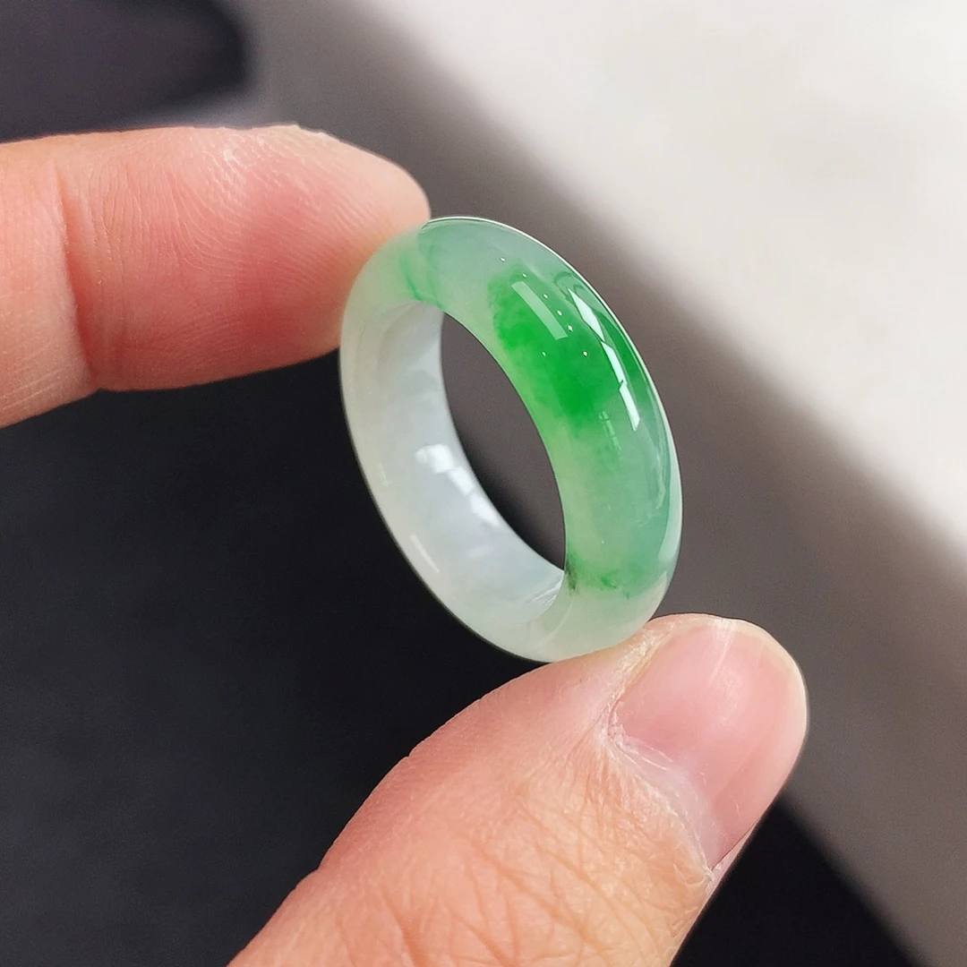 翡翠未镶嵌戒指19号