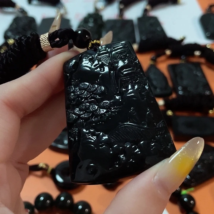 翡翠颈饰未镶嵌快**鸟