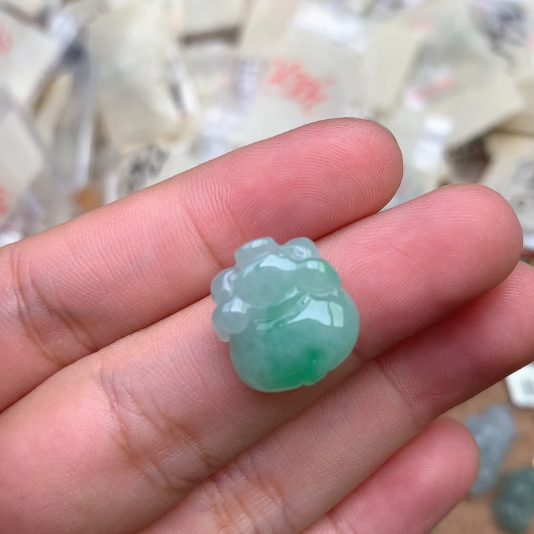 【闪购商品】未镶嵌挂件翡翠一