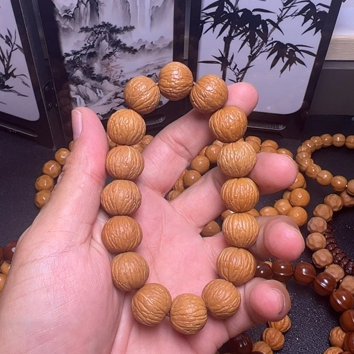 猴头核桃手串风雨