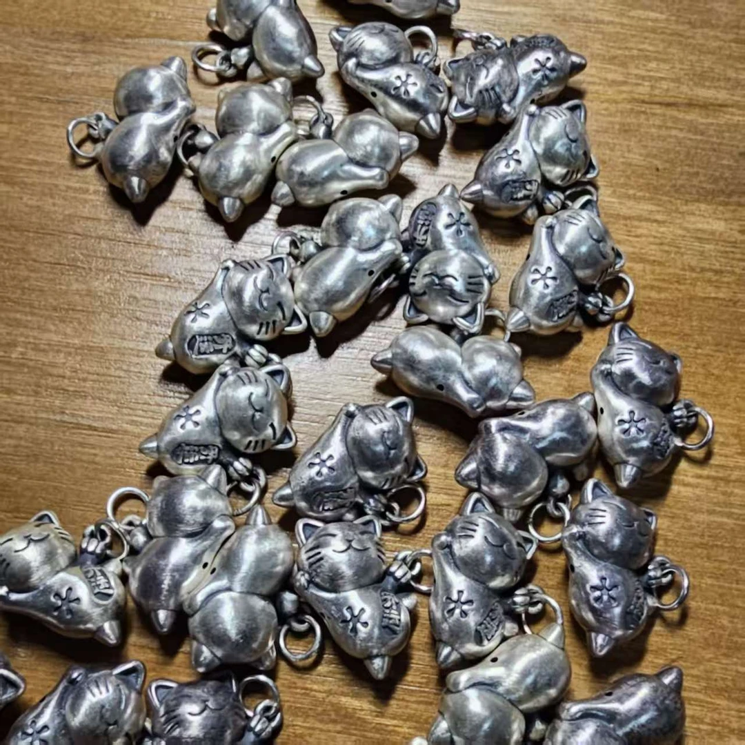 925银银制品 小猫吊坠一个