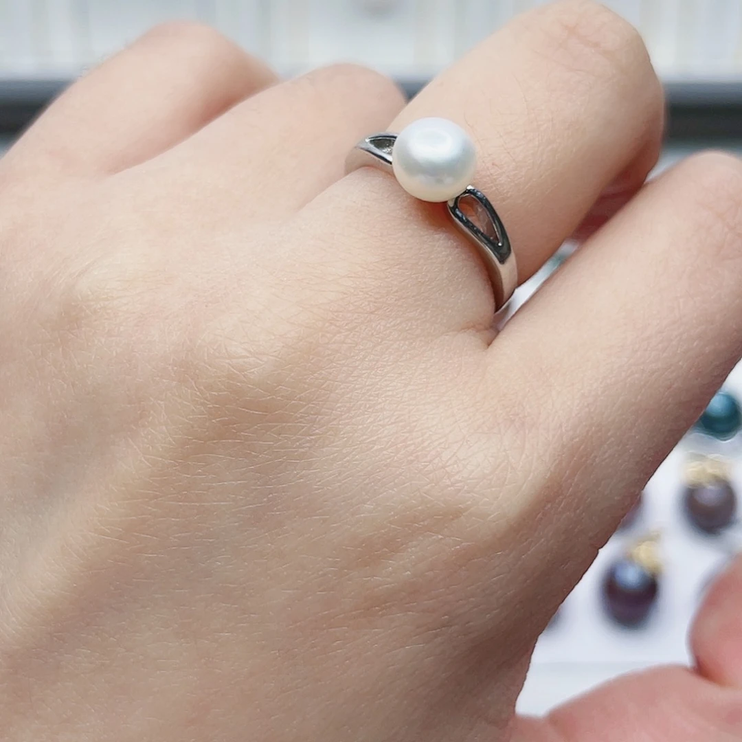 淡水珍珠吊坠(赠链)未镶嵌