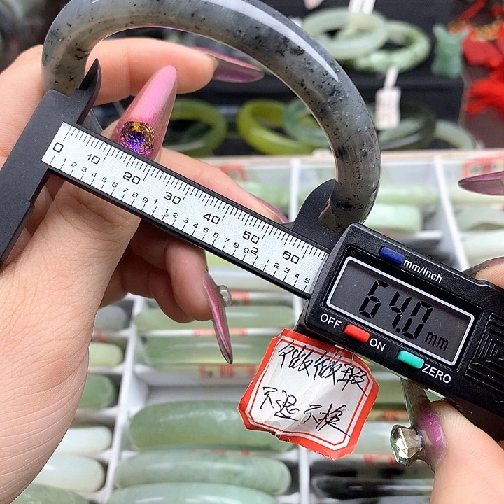 蛇纹石玉手镯未镶嵌814