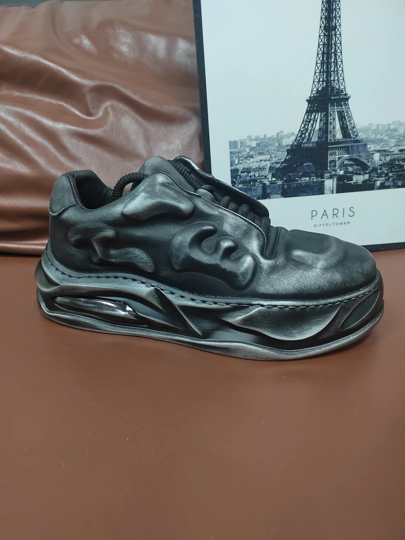 (微瑕 介意勿拍）男士秋冬轻奢牛魔王休闲时尚百搭舒适潮鞋6836