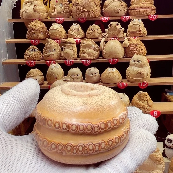 香榧木潆*_竹根雕花瓶手把件