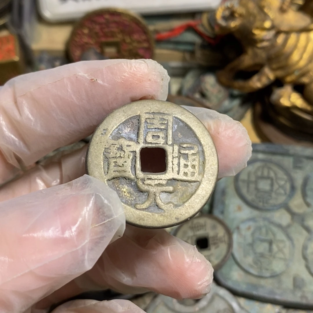 铜现代工艺品学习币