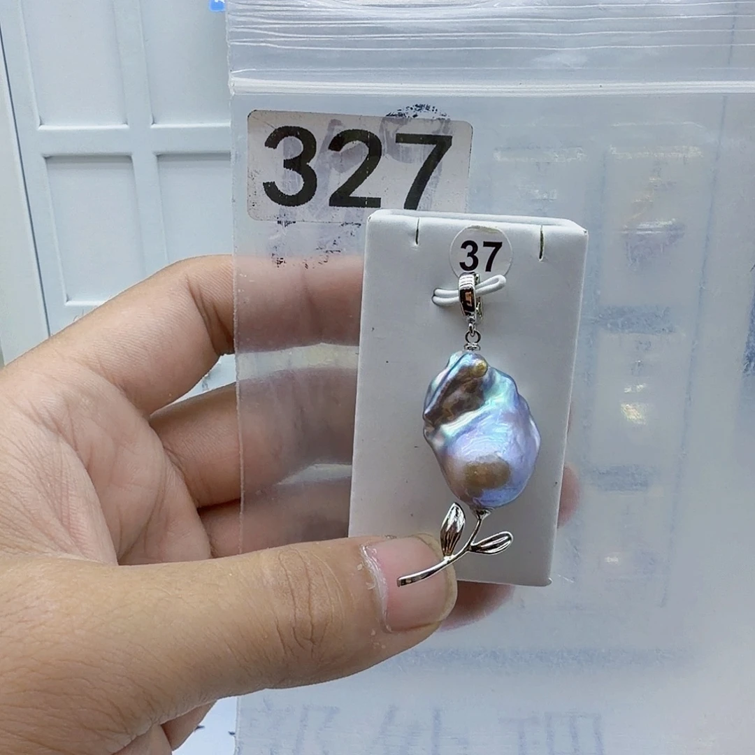 淡水珍珠颈饰合金