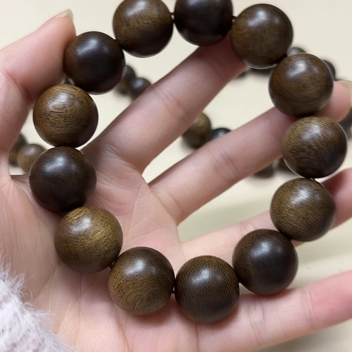 唐***柔沉香手串沉香手串18