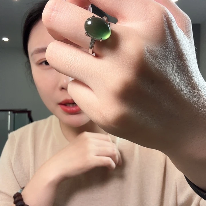 星***灯蛇纹石玉银S925镶嵌颈饰