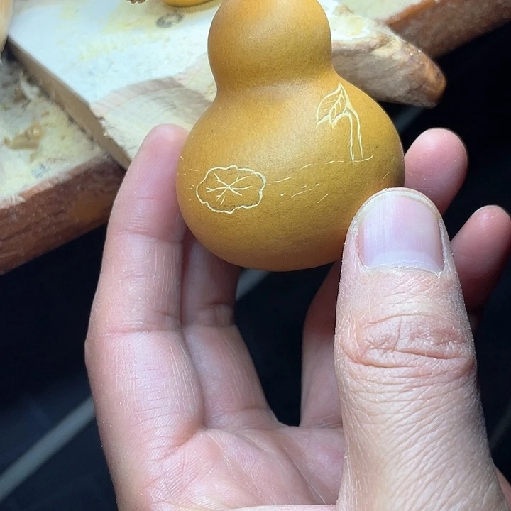 竹手工雕刻葫芦荷叶