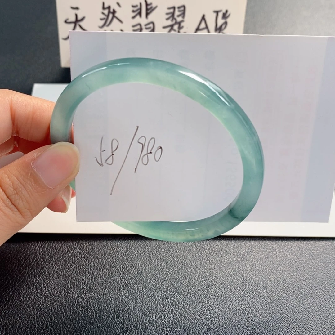 未镶嵌手镯翡翠天然翡翠