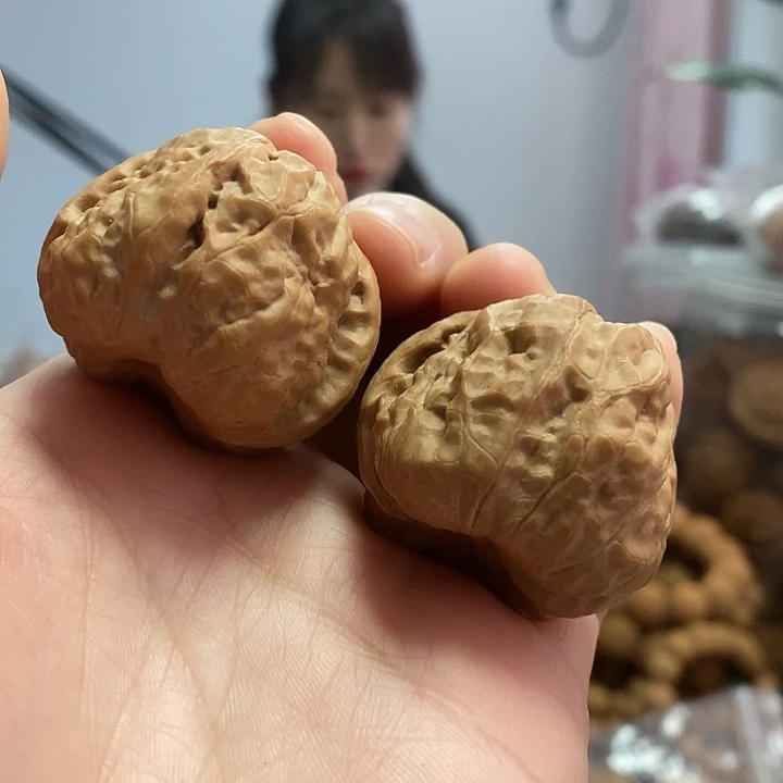 把件文玩核桃37红皮蛤蟆头