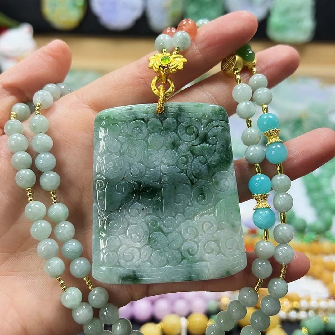 翡翠未镶嵌颈饰吊坠