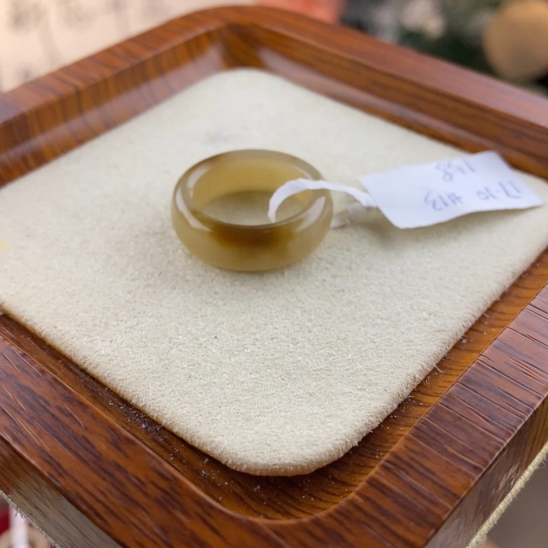 和田玉未镶嵌戒指港13