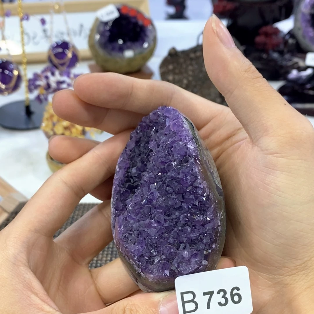 未镶嵌水晶大型摆件（非配饰）