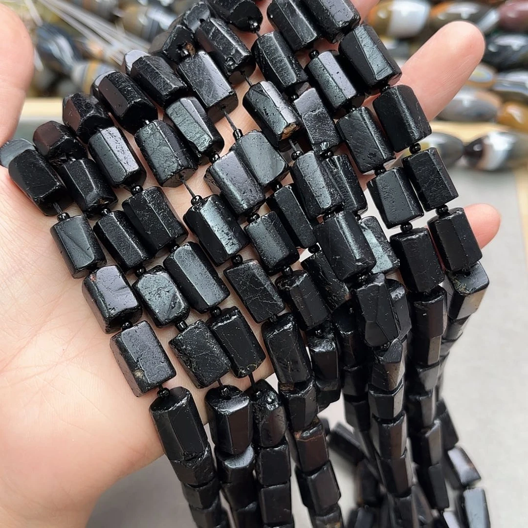 玛瑙/玉髓未镶嵌珠宝半成品8×10黑碧玺柱子一条