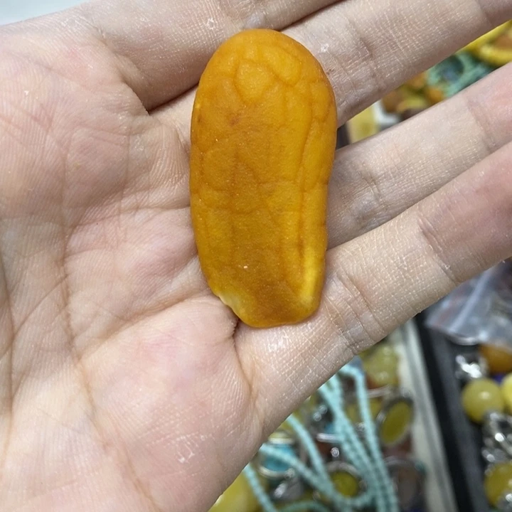 未镶嵌蜜蜡裸石吊坠
