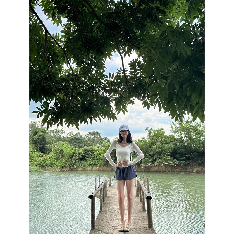 韩系设计感气质修身百搭显瘦长袖T恤夏季新款宽松休闲短裤两件套