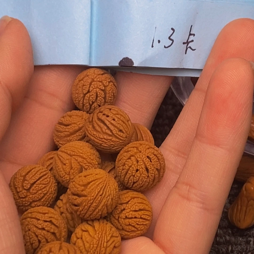 秦岭山脉龙纹桃核 18