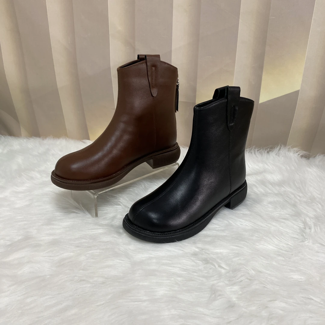 6102秋冬新款时尚时尚平跟加绒短靴F