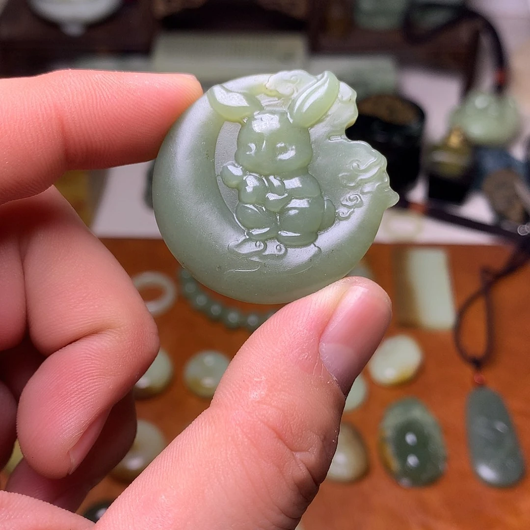 颈饰未镶嵌和田玉