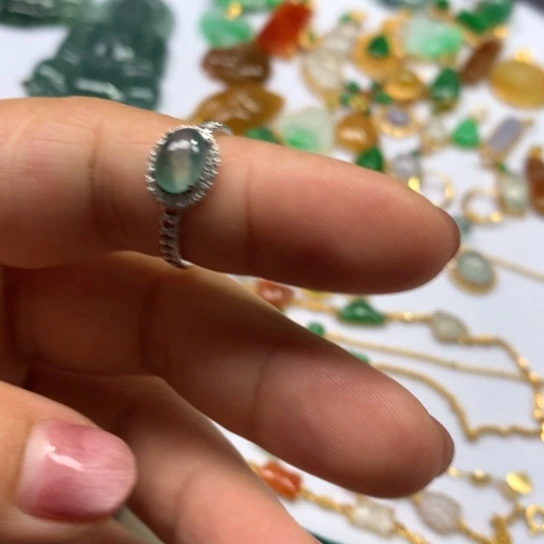 颈饰银S925镶嵌翡翠